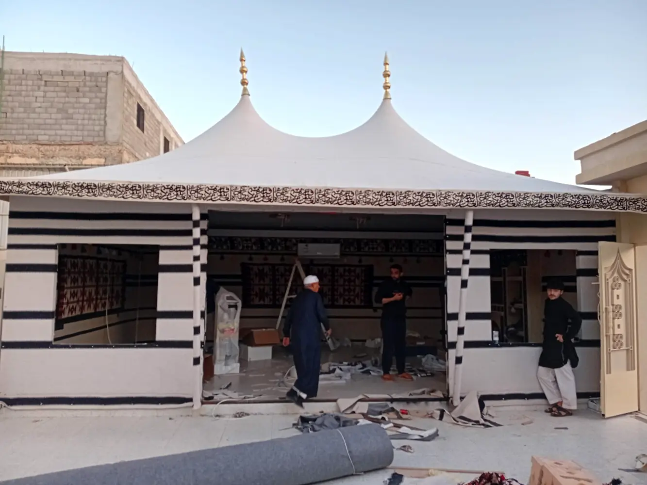 بيت شعر أثناء التنفيذ